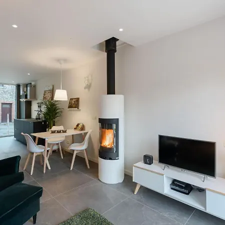 Sophisticated Holiday In With Garden *